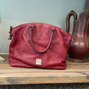 Dooney and Bourke Dillen handbag